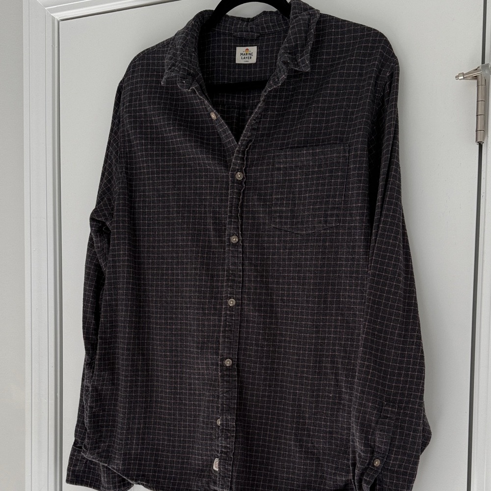Marine Layer Men's Dark Gray Plaid Button-Down Shirt